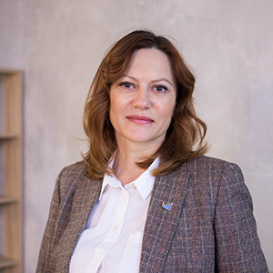 Елена Астахова