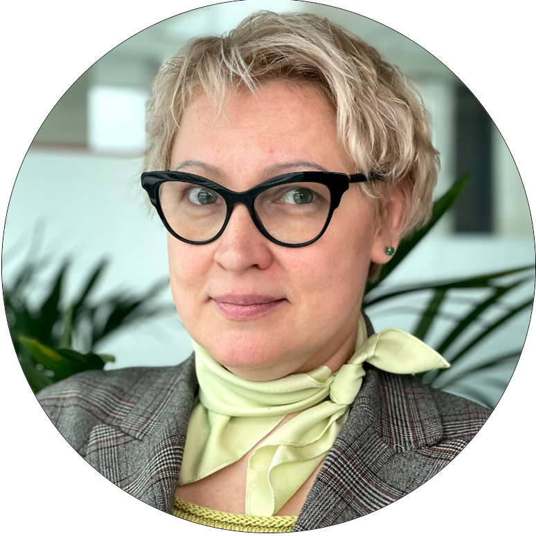 Елена Михайлова