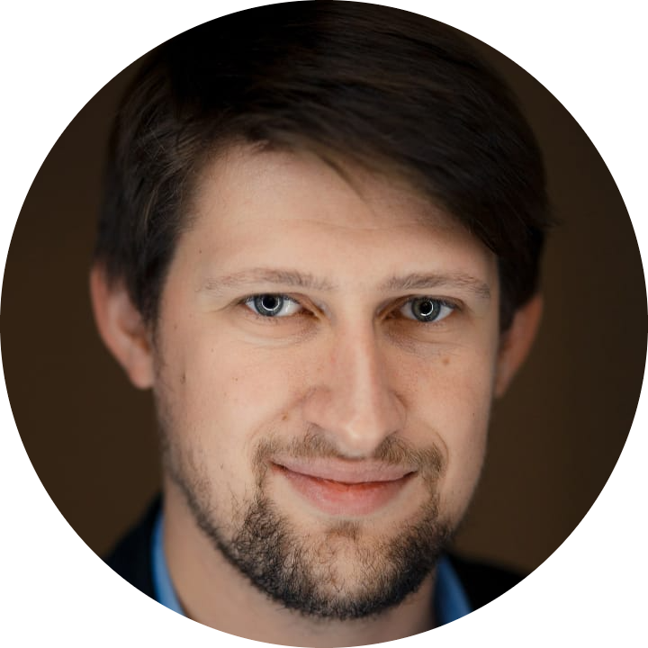 Александр Титов