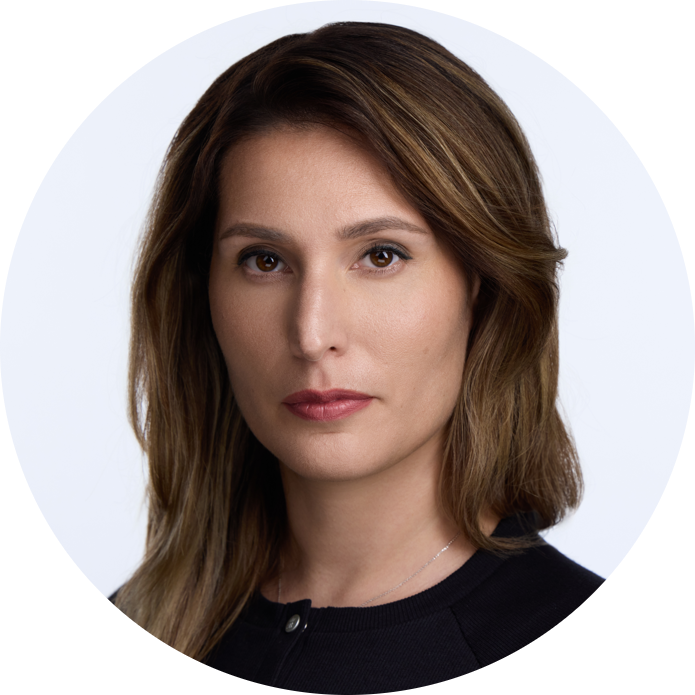 Александра Захарова