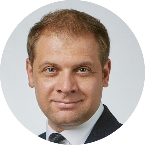 Денис Арапов