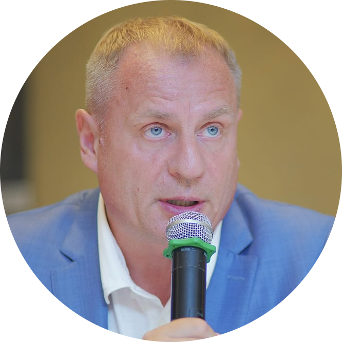 Николай Антонов