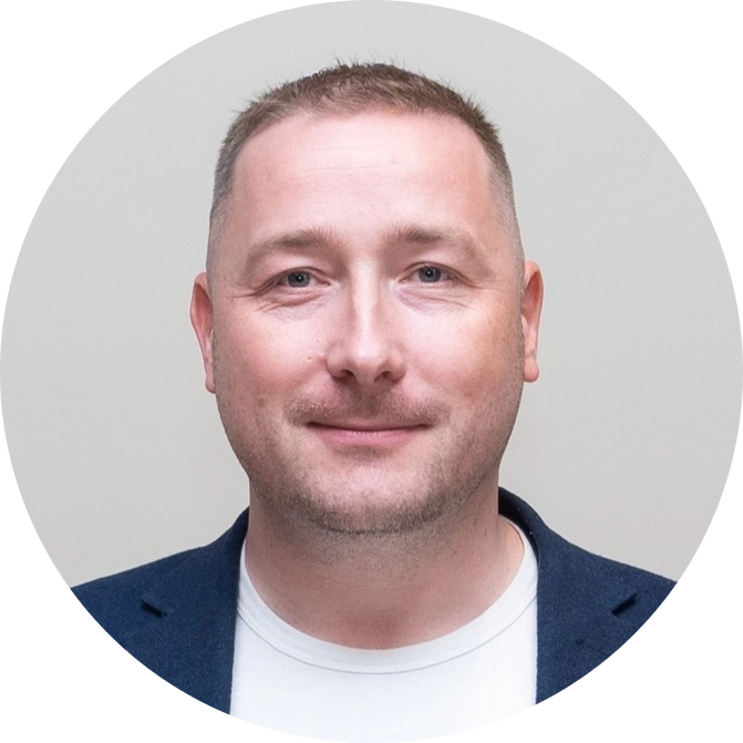 Юрий Иванов