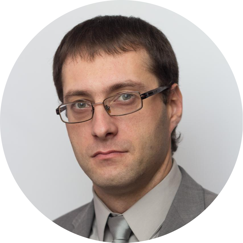 Роман Тихонов