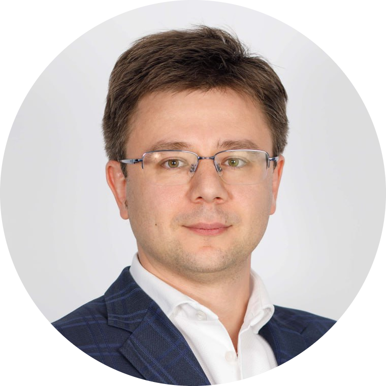 Максим Русаков 