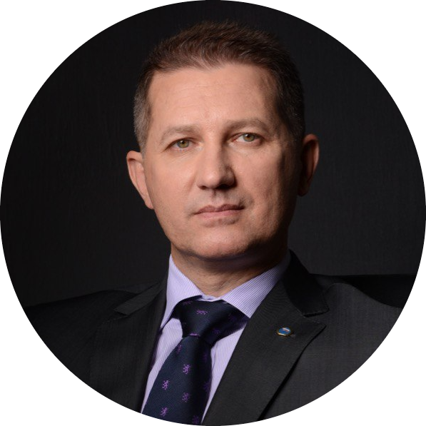 Михаил Викторов