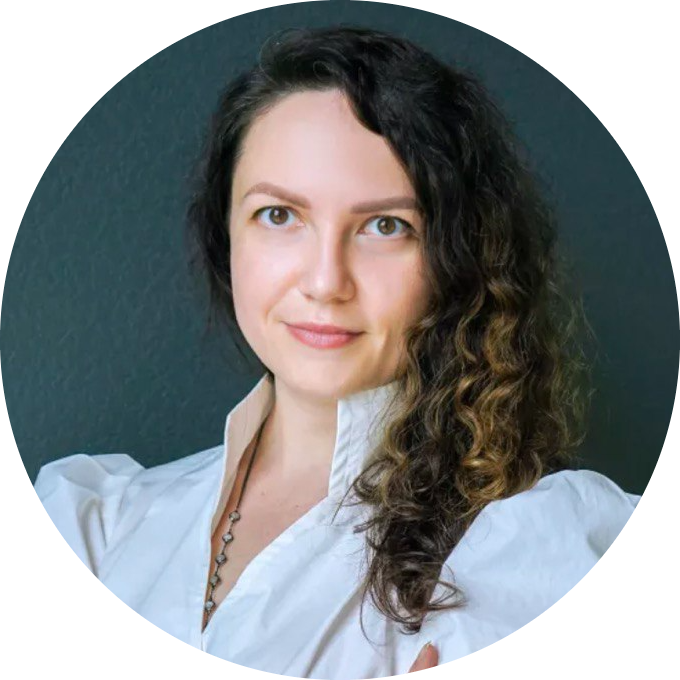 Анна Николаева