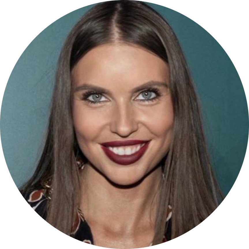 Полина Романова 