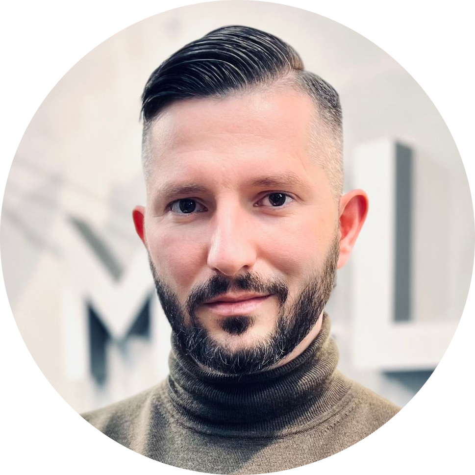 Руслан Халилов