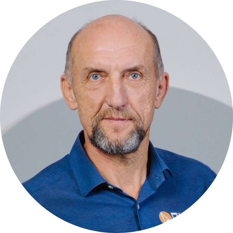 Николай Комлев