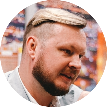 Владислав Петров