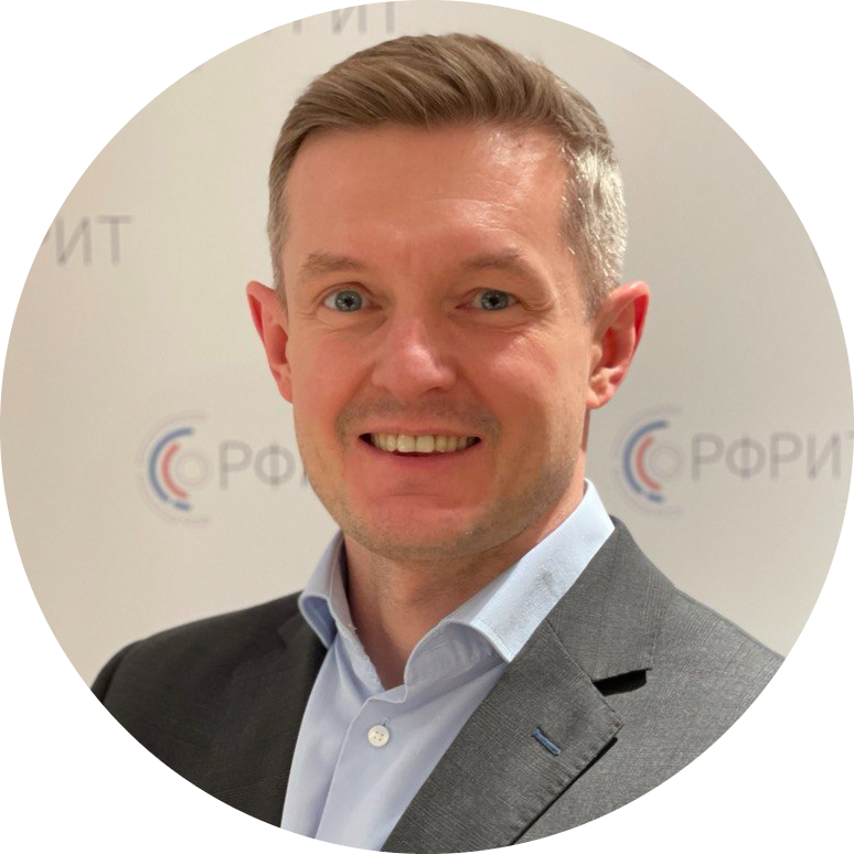 Михаил Азовцев 