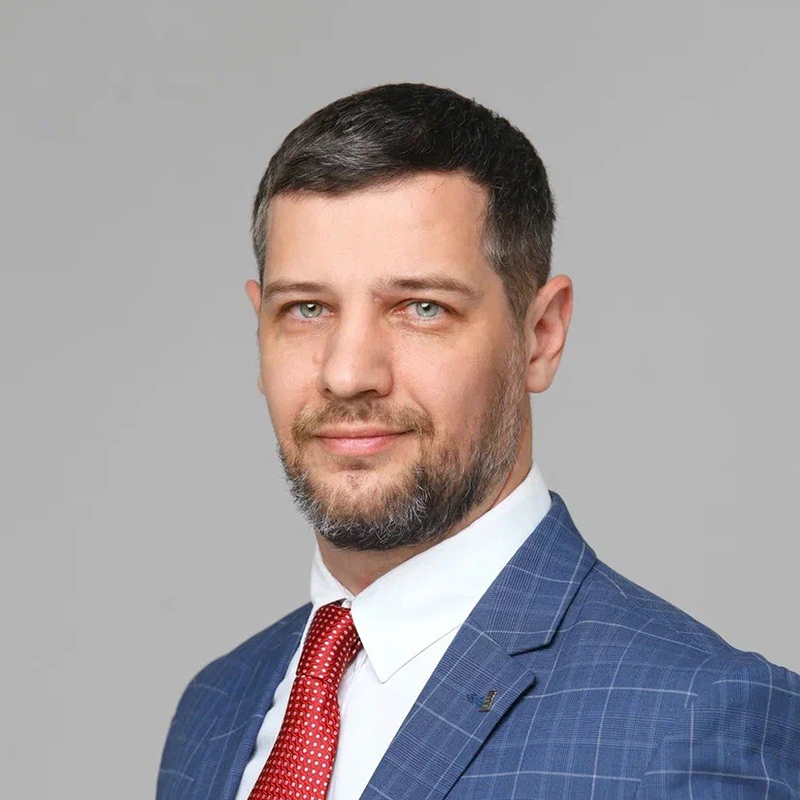 Василий Ливанов