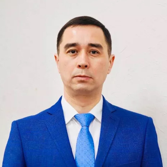 Рустам Каримов