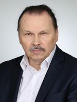 Олег Григорьев