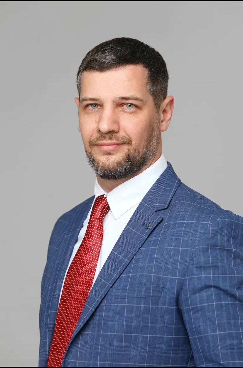 Василий Ливанов