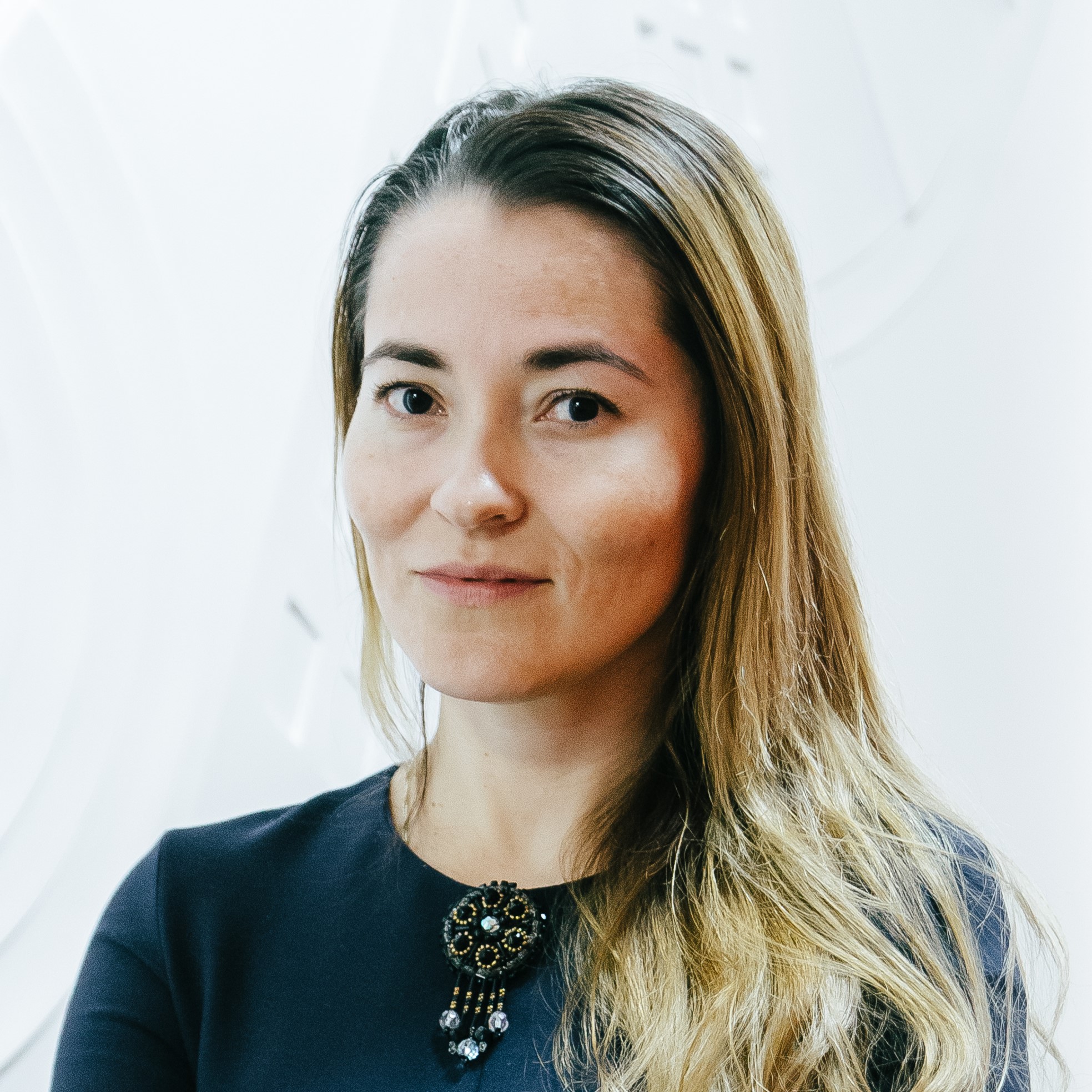 Анна Леонтьева