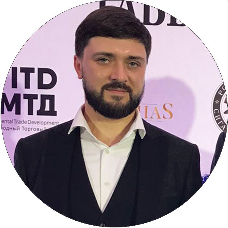 Георгий Голованов 