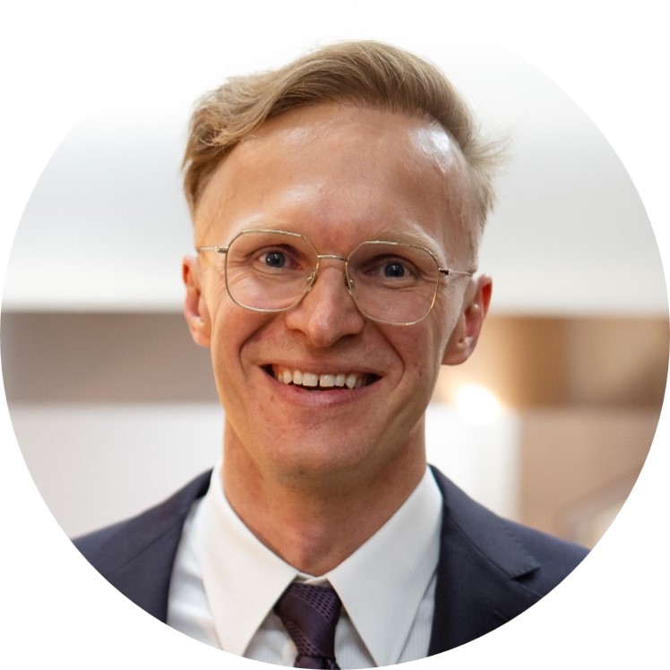 Дмитрий Бузов