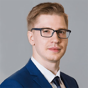 Илья Манилов