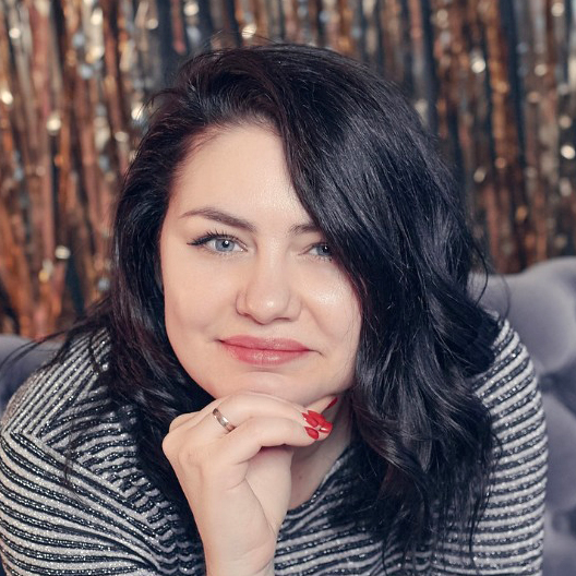 Марина Цуканова