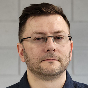 Роман Медников