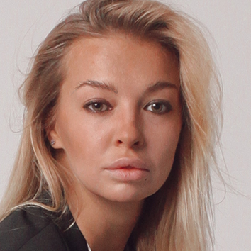 Александра Карномазова