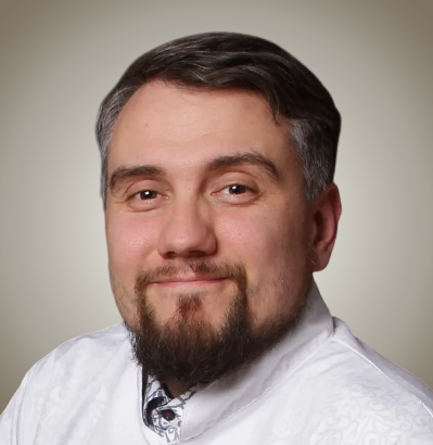 Юрий Устинов
