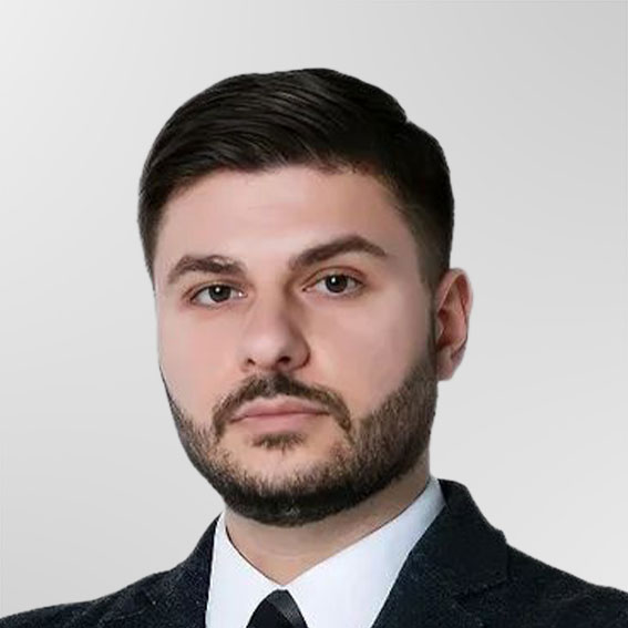 Роман Романов