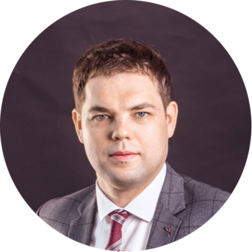 Игорь Макаров