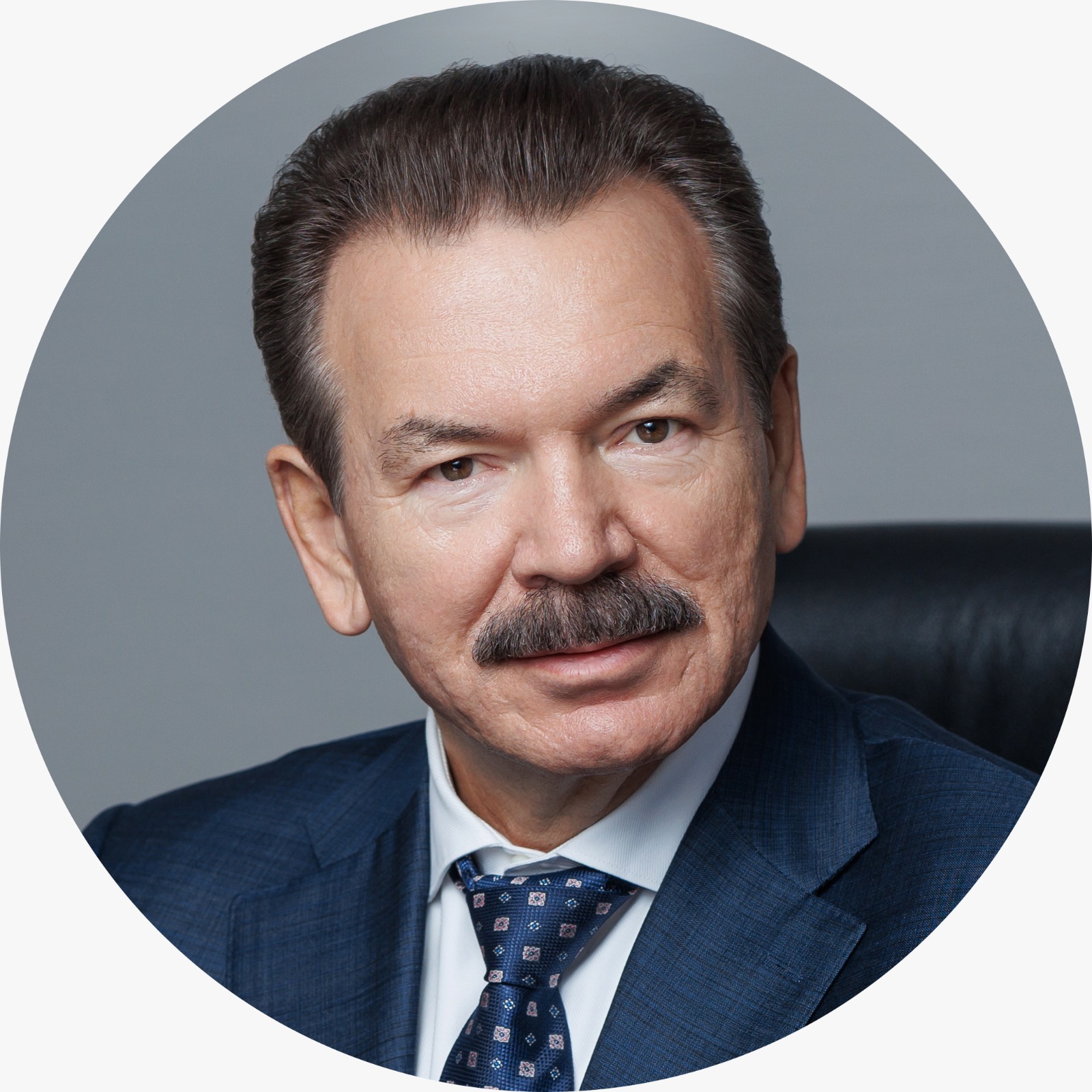 Михаил Сутягинский