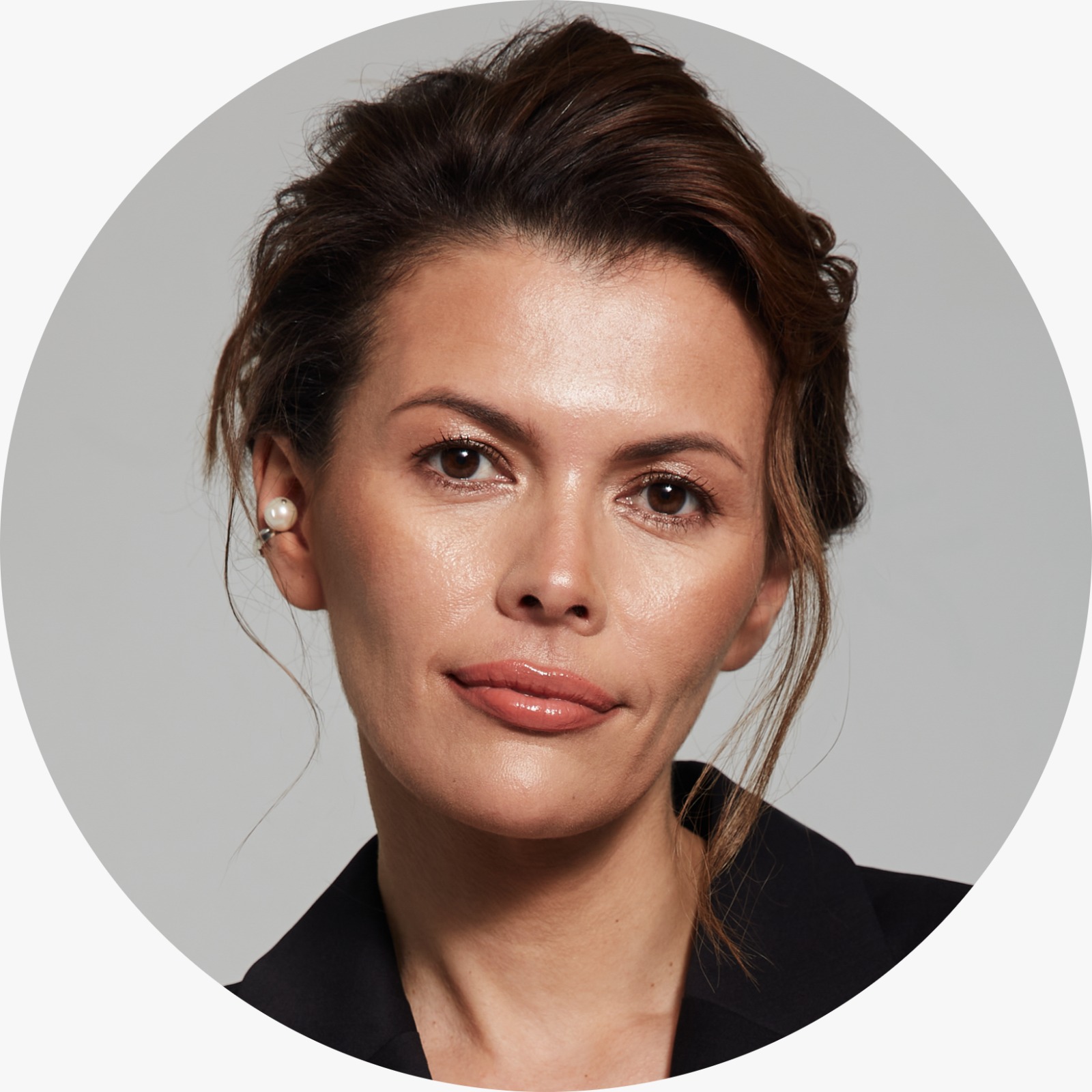 Надежда Амрани