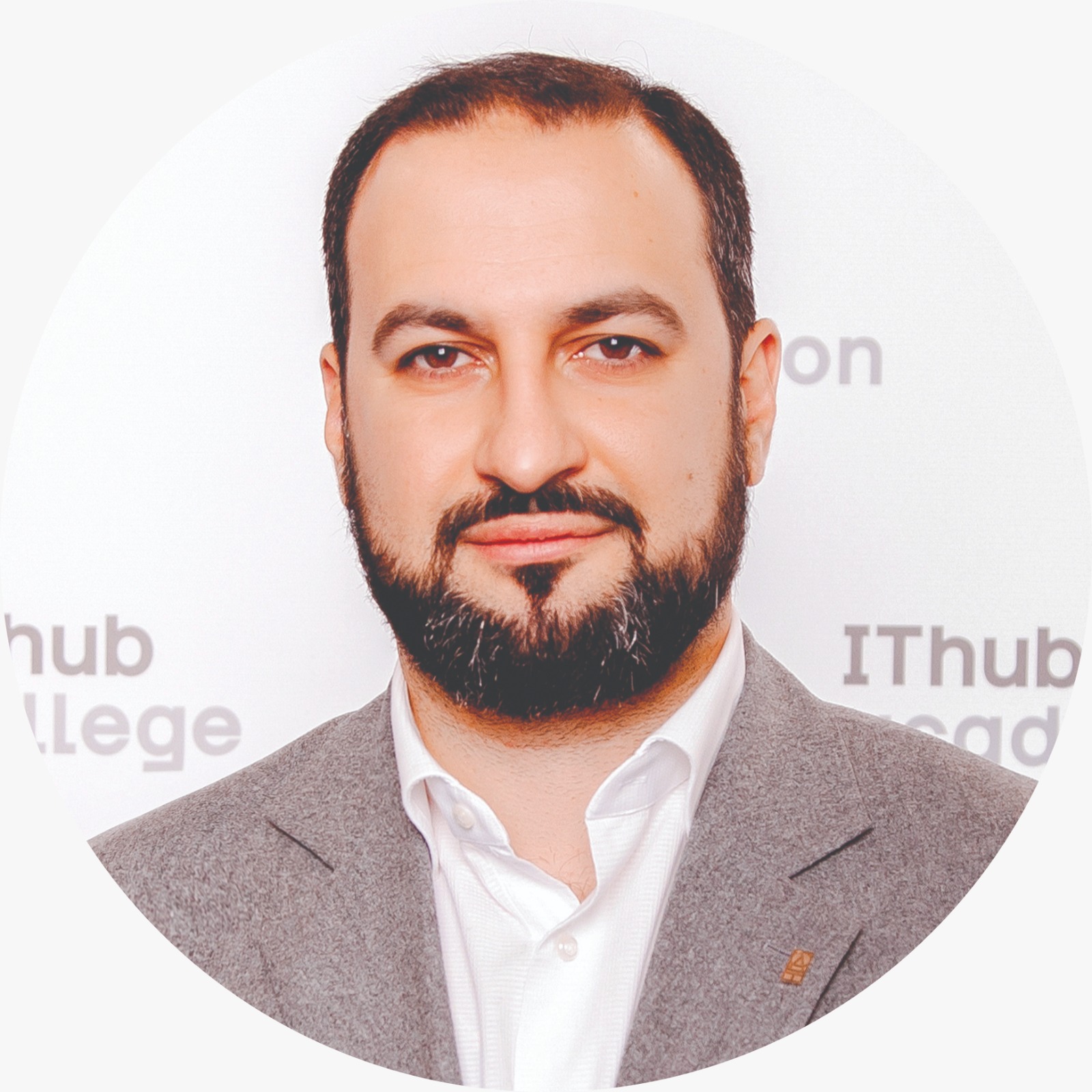 Михаил Сумбатян