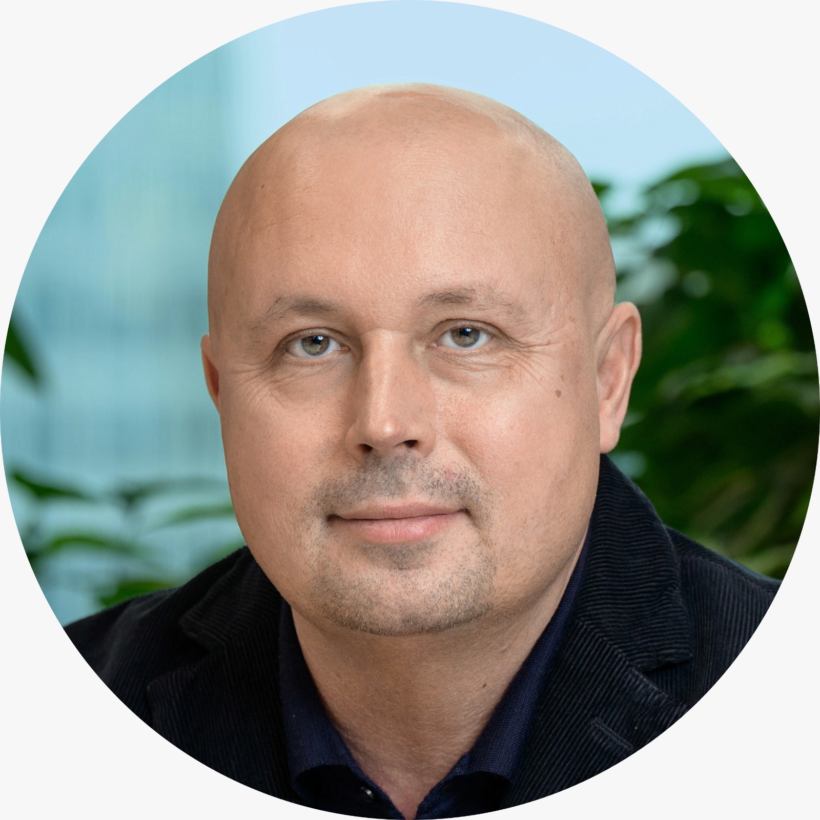 Денис Богомолов