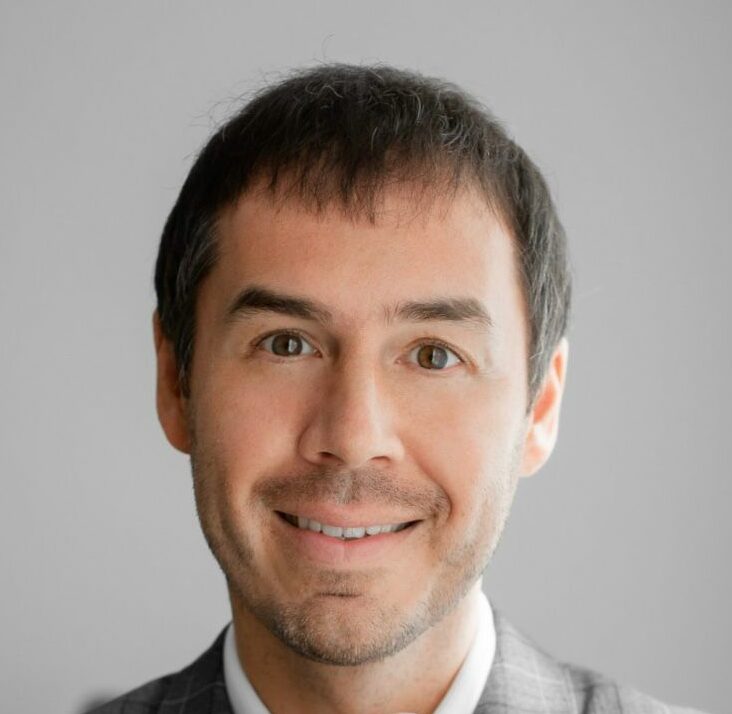 Руслан Ахатов