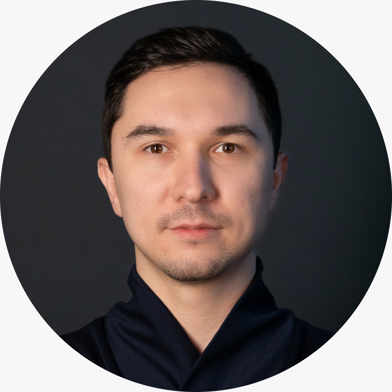 Алишер Абдушукуров