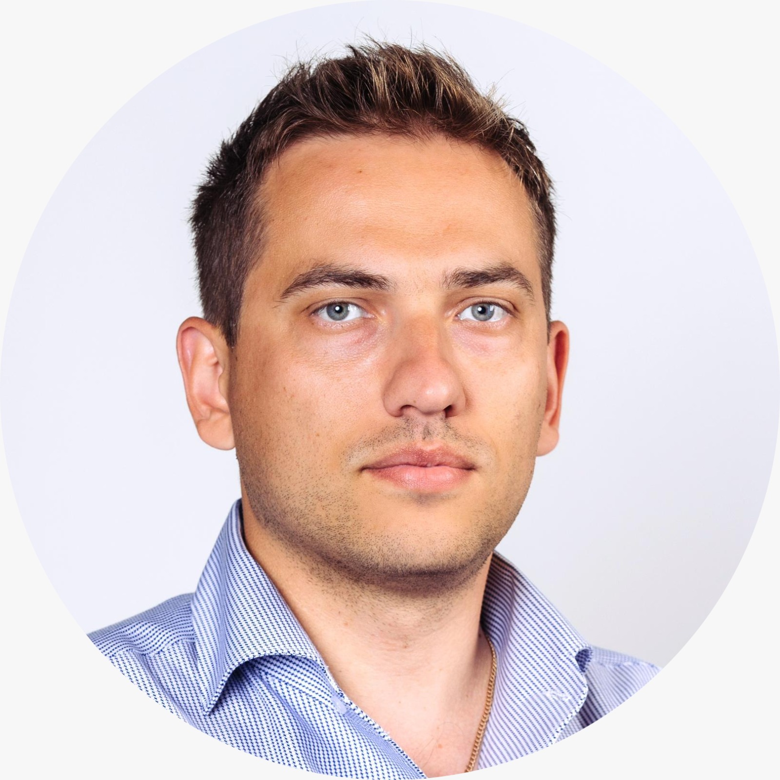 Петр Власенко